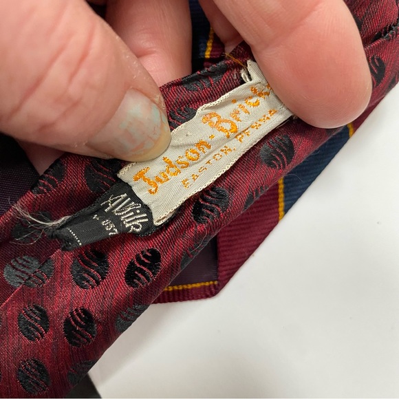 Vintage Red Mens Neck Ties Lot of 4 Brooks Brothers Stringbeans Knit Skinny - Picture 8 of 9